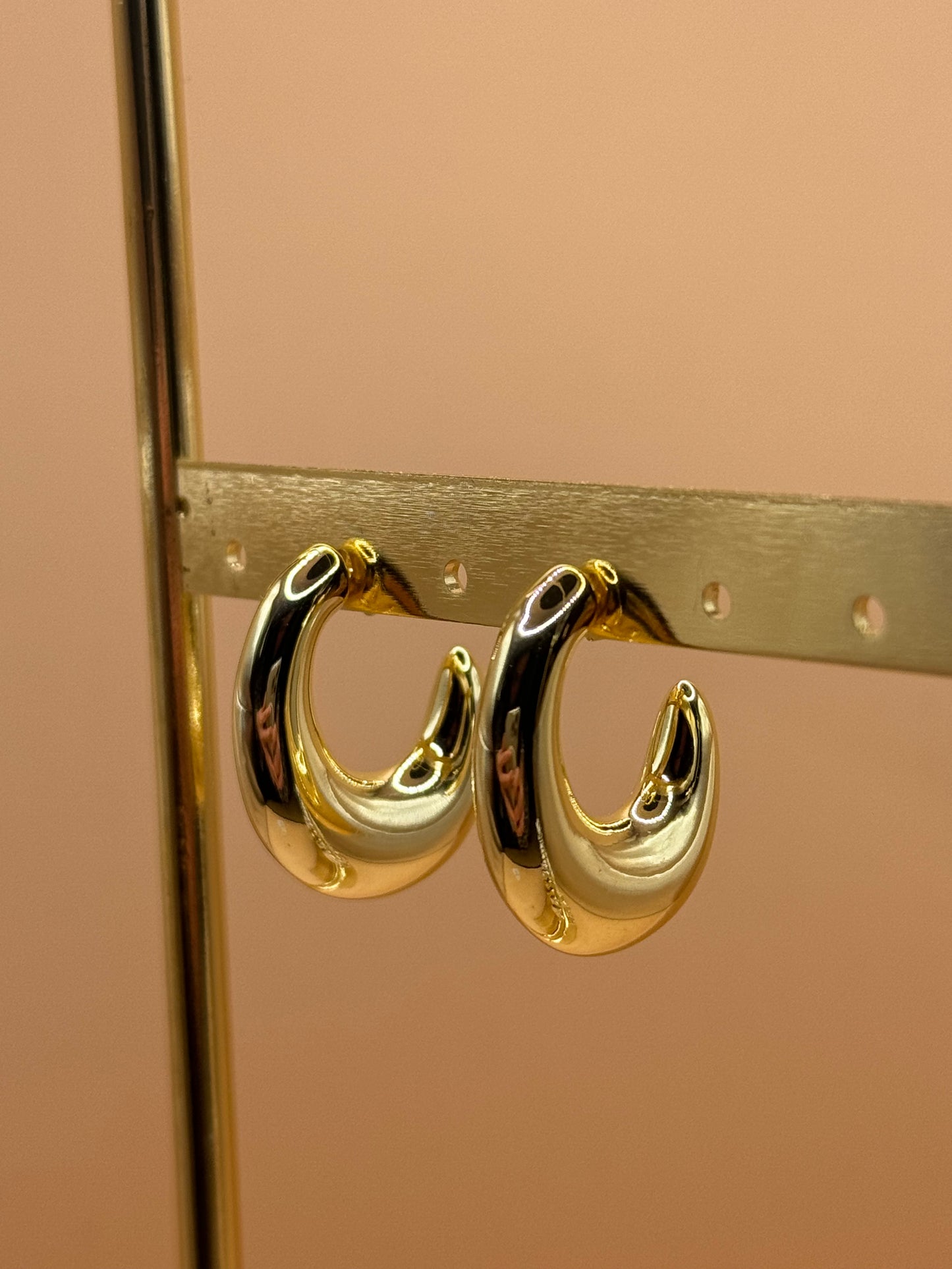 Chunky C Earrings